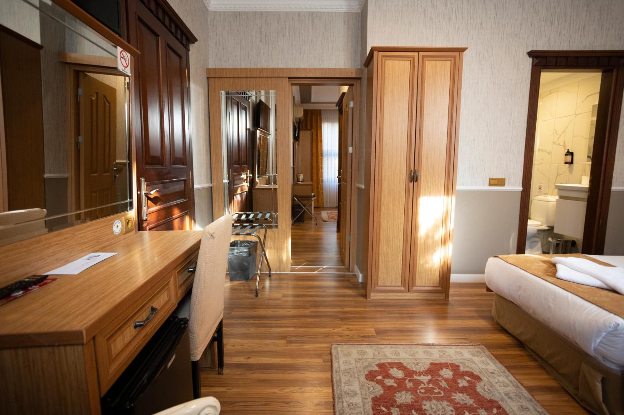 Tashkonak Studio Suites Istanbul Exterior photo