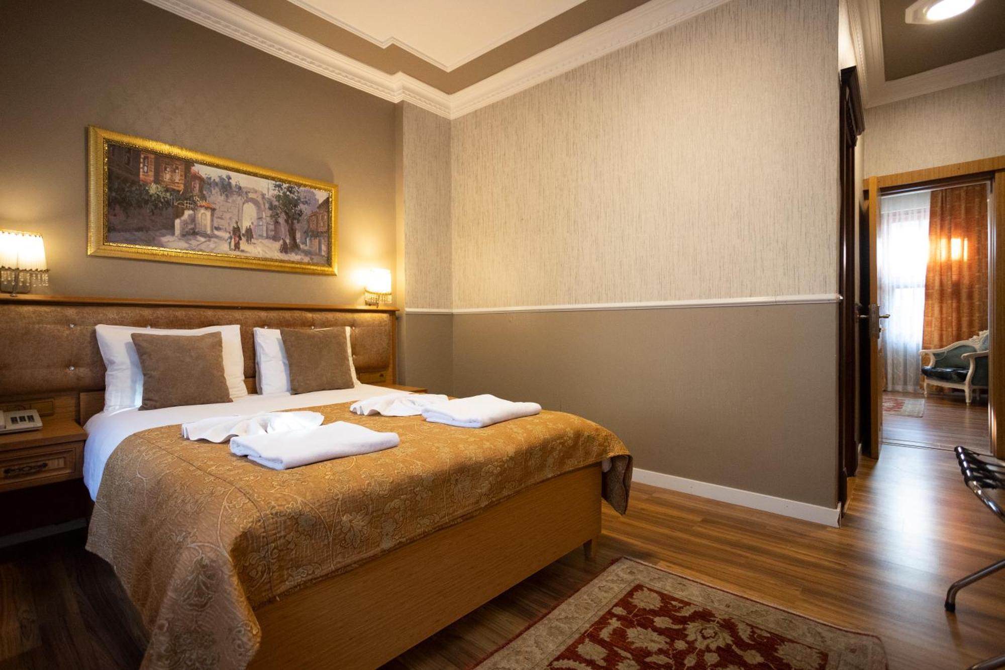 Tashkonak Studio Suites Istanbul Exterior photo