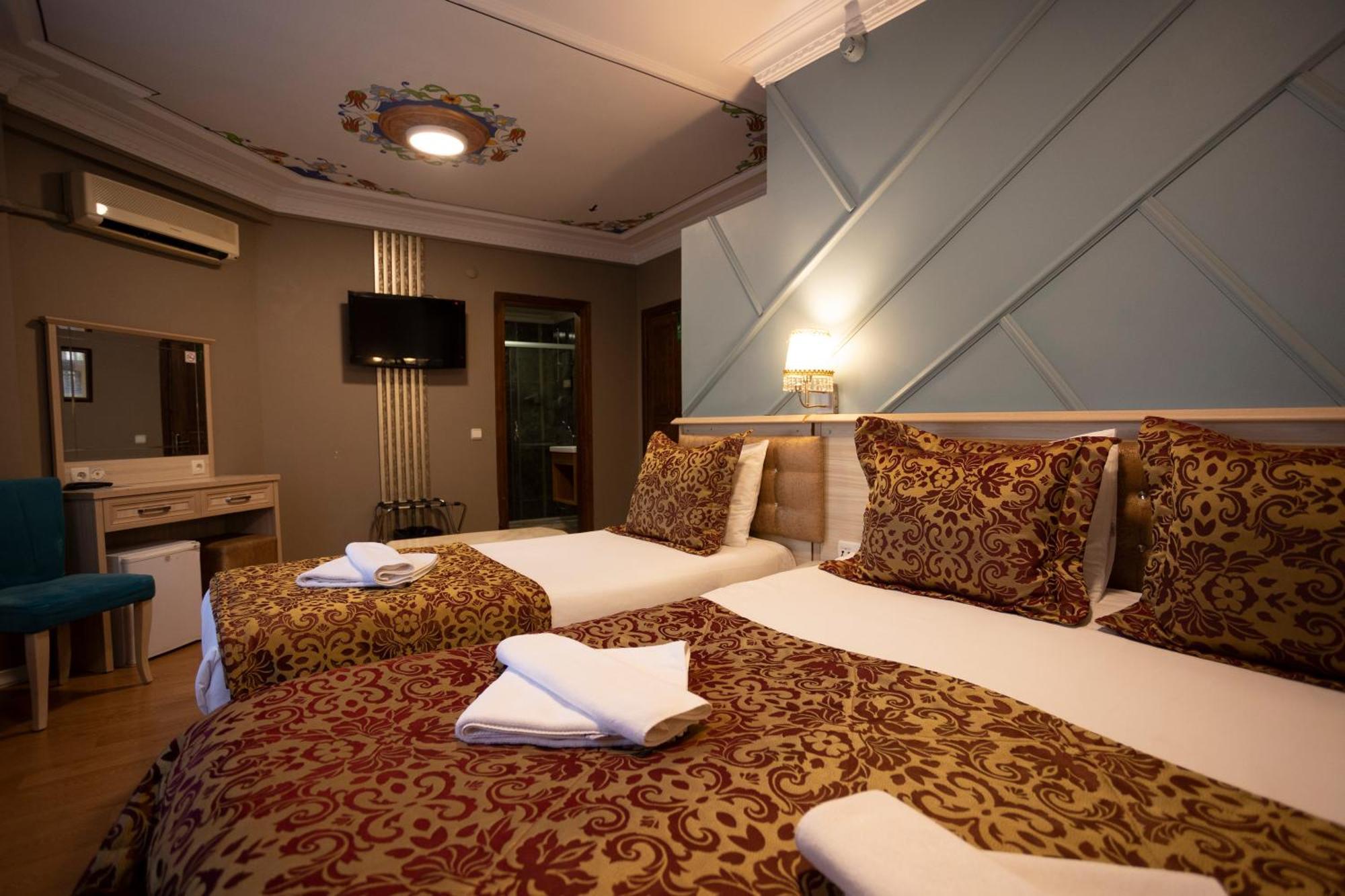 Tashkonak Studio Suites Istanbul Exterior photo