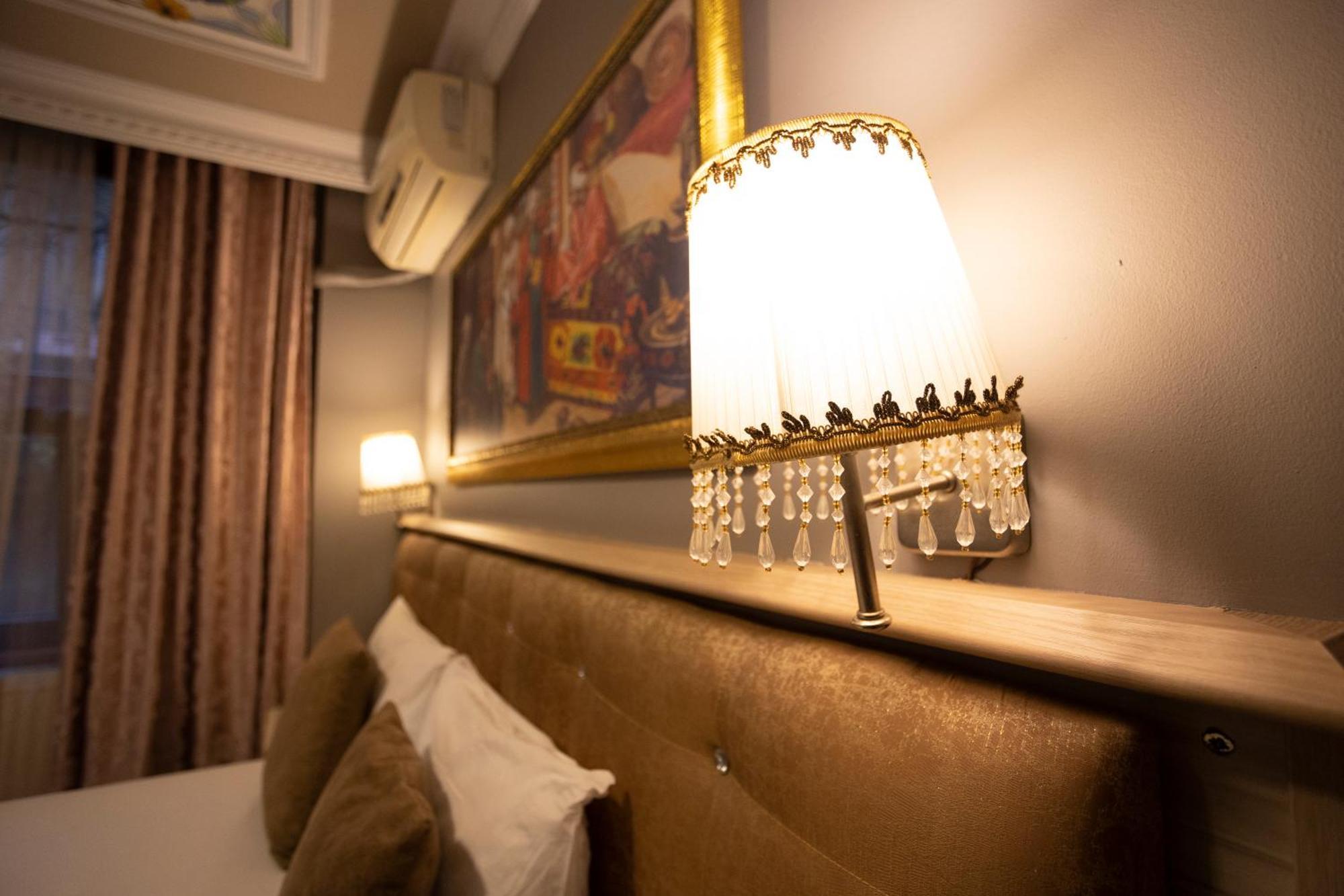 Tashkonak Studio Suites Istanbul Exterior photo