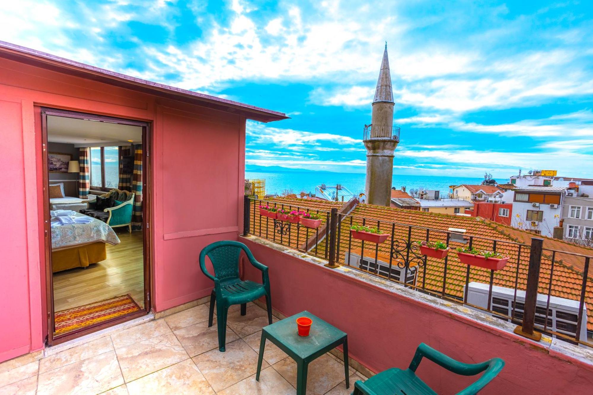 Tashkonak Studio Suites Istanbul Exterior photo
